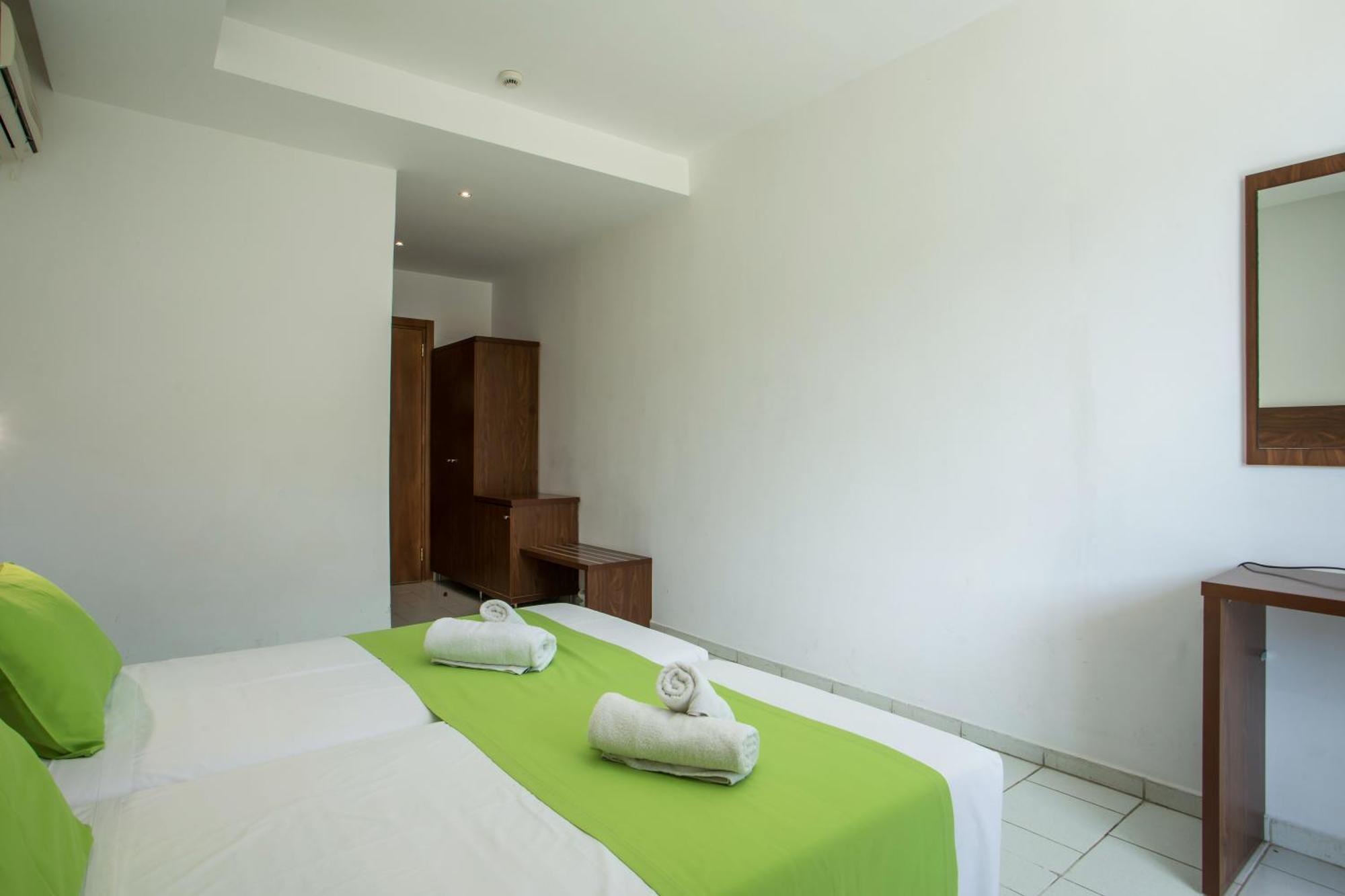 פליראקי Olympia Sun Hotel מראה חיצוני תמונה