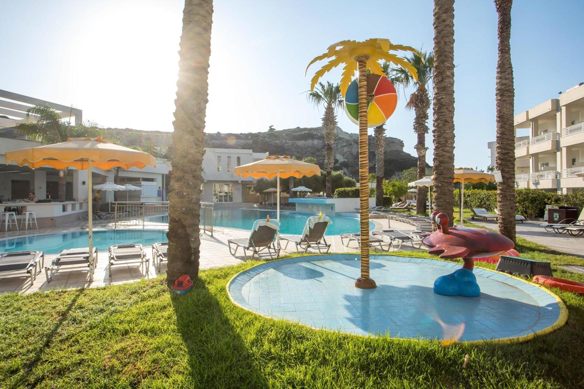 פליראקי Olympia Sun Hotel מראה חיצוני תמונה