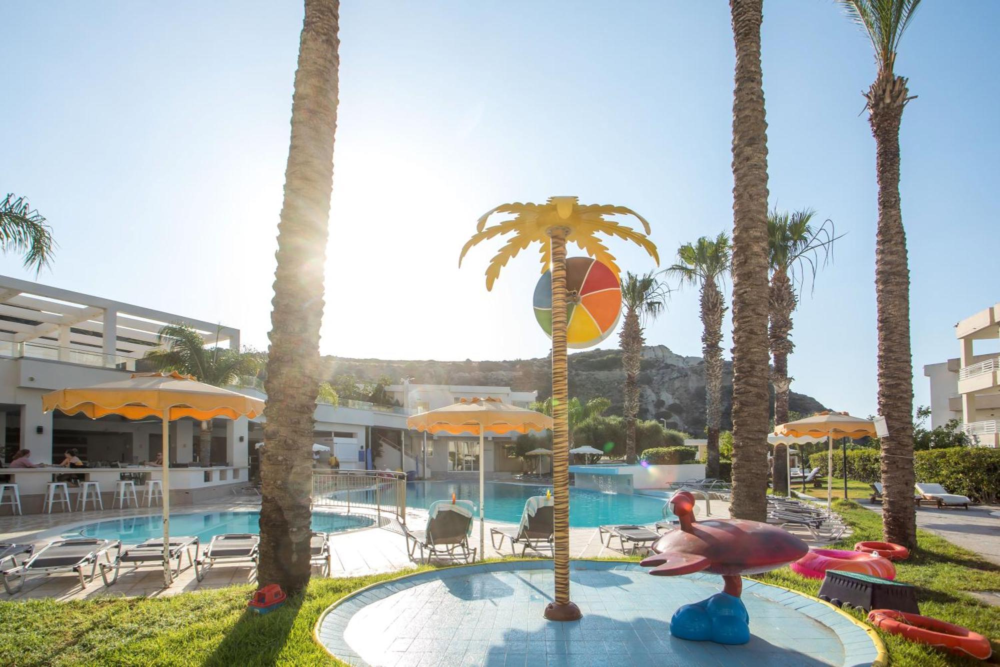פליראקי Olympia Sun Hotel מראה חיצוני תמונה