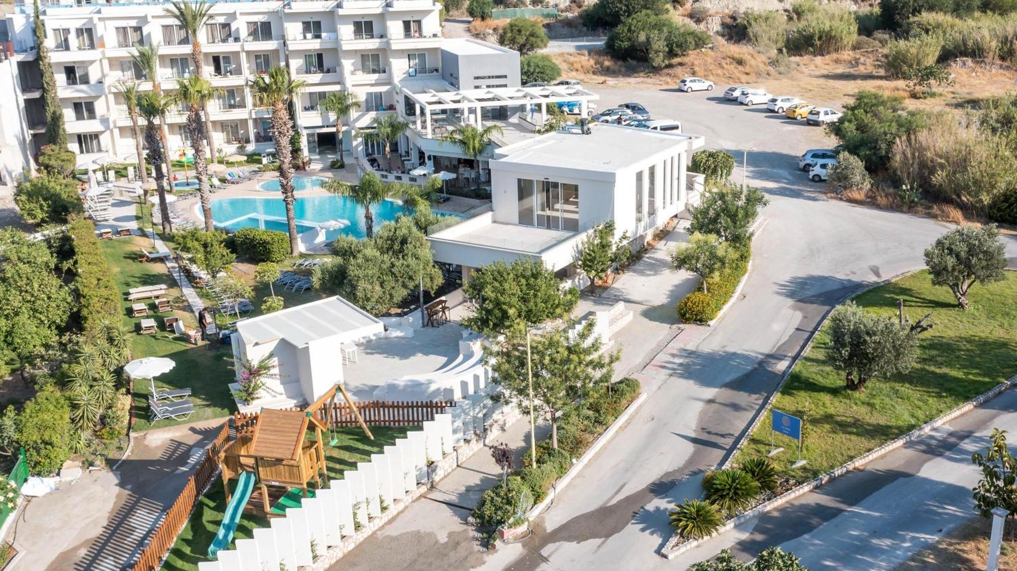 פליראקי Olympia Sun Hotel מראה חיצוני תמונה